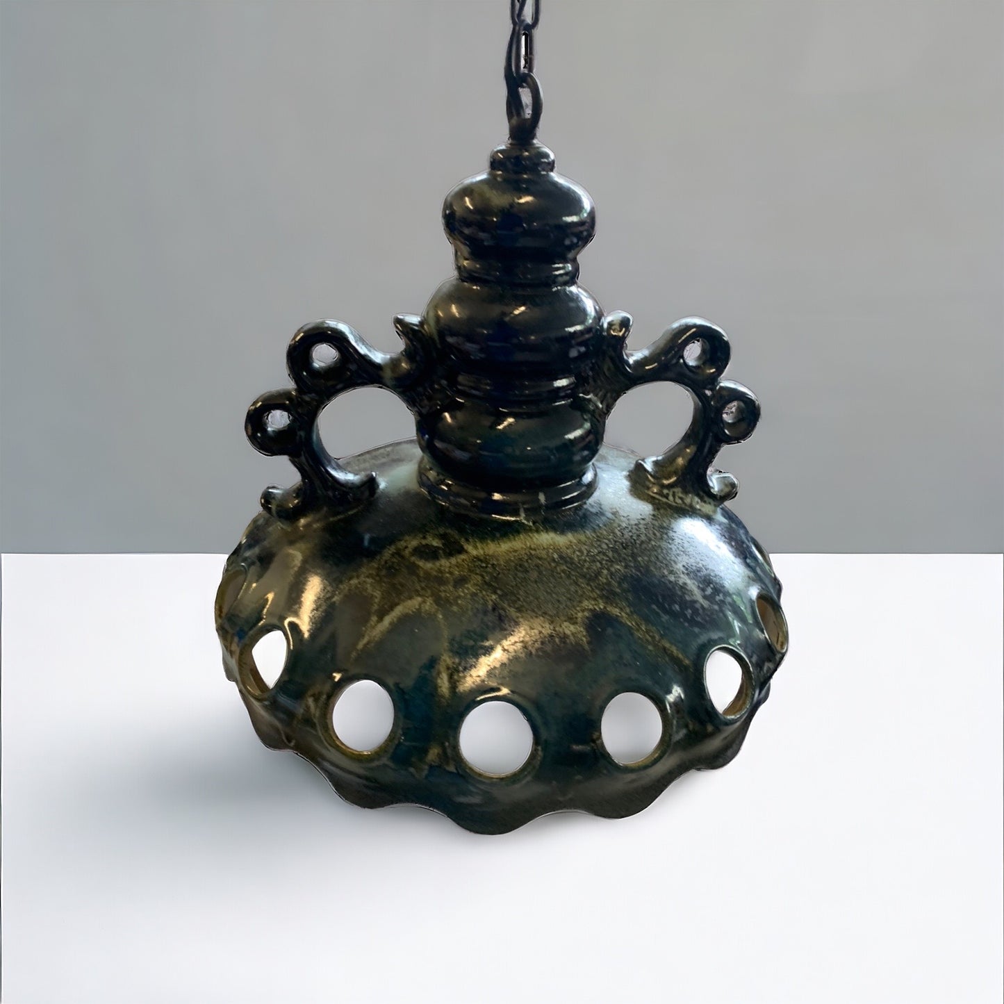 Vintage Deckenlampe - Großer Keramikschirm - vintage